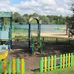 Campsite Confortable Avec Terrasse, Ideal Pour 6 Personnes - Api-1-52-1520 Baudreix