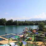 Confortable Avec Terrasse, Ideal Pour 6 Personnes - Api-1-52-1520