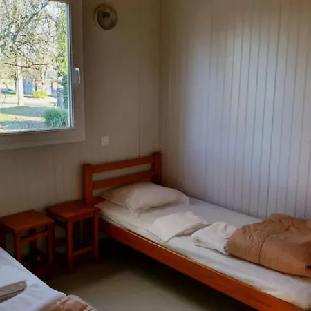 Confortable Avec Terrasse, Ideal Pour 6 Personnes - Api-1-52-1520