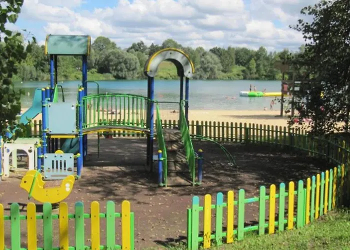Кемпинг Confortable Avec Terrasse, Ideal Pour 6 Personnes - Api-1-52-1520 Baudreix